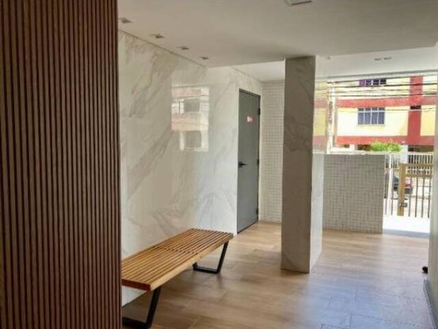 Apartamento para Venda em Salvador - 3
