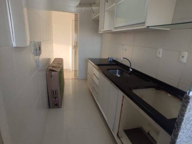 Apartamento para Venda em Salvador - 3