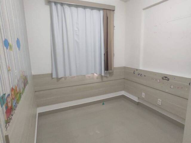 Apartamento para Venda em Salvador - 5