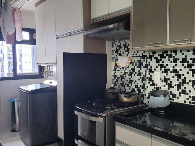 Apartamento para Venda em Salvador - 2