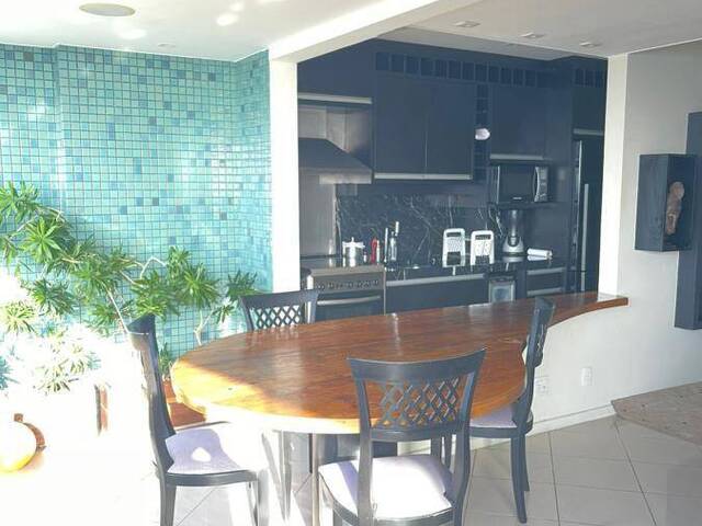 Apartamento para Venda em Salvador - 3