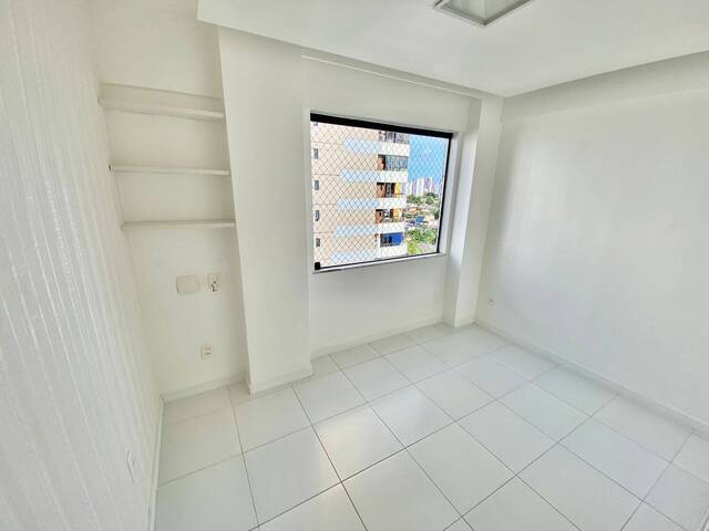 Apartamento para Venda em Salvador - 3