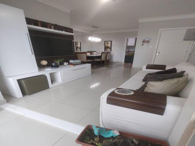 Apartamento para Venda em Salvador - 3
