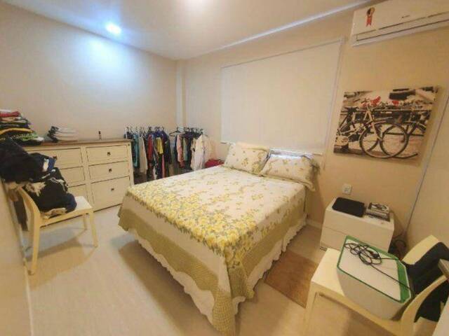 Apartamento para Venda em Salvador - 3