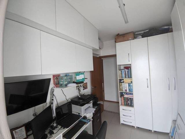 Apartamento para Venda em Salvador - 4