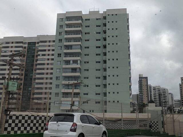 #353 - Apartamento para Venda em Salvador - BA
