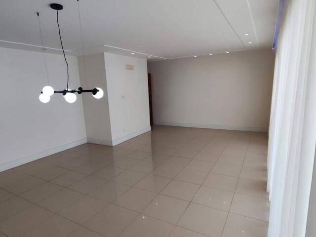 #357 - Apartamento para Venda em Salvador - BA