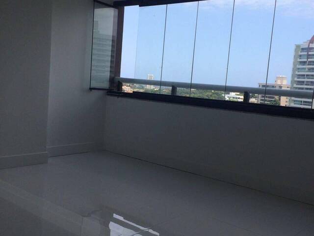 Apartamento para Venda em Salvador - 2