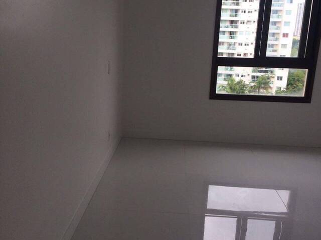 Apartamento para Venda em Salvador - 3