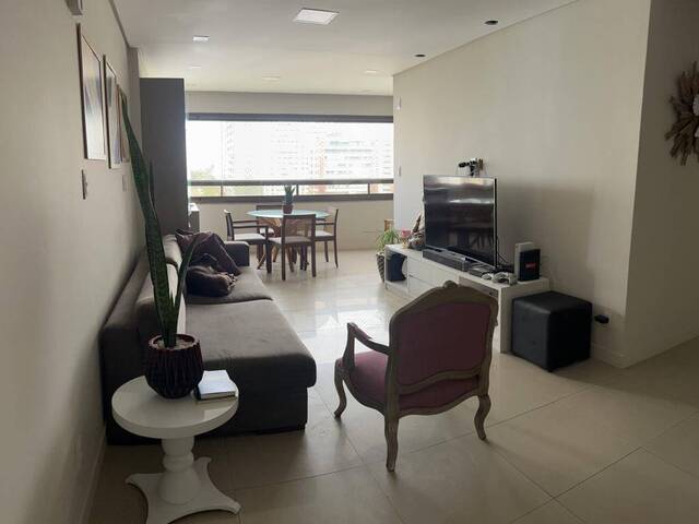 Apartamento para Venda em Salvador - 2