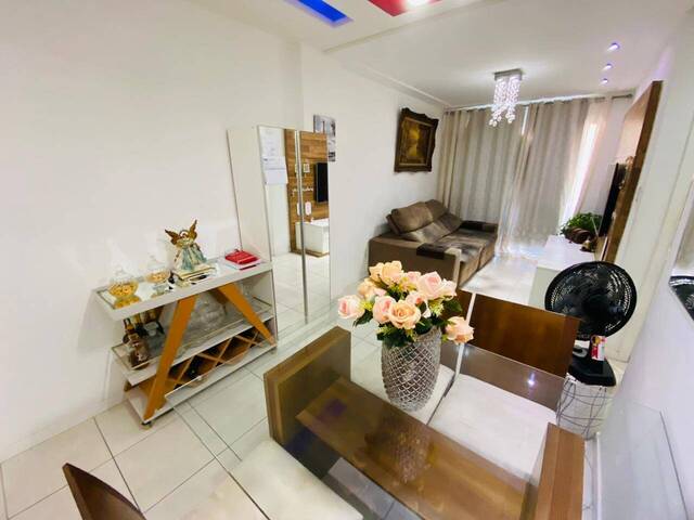 Apartamento para Venda em Salvador - 2
