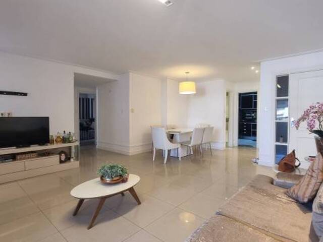 Apartamento para Venda em Salvador - 2
