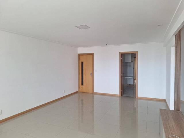 Apartamento para Venda em Salvador - 4