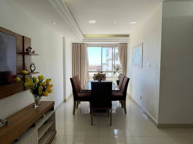 Apartamento para Venda em Salvador - 2