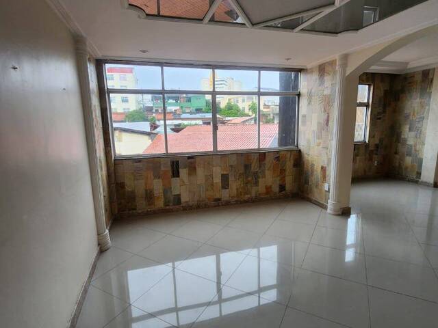 Apartamento para Venda em Salvador - 2