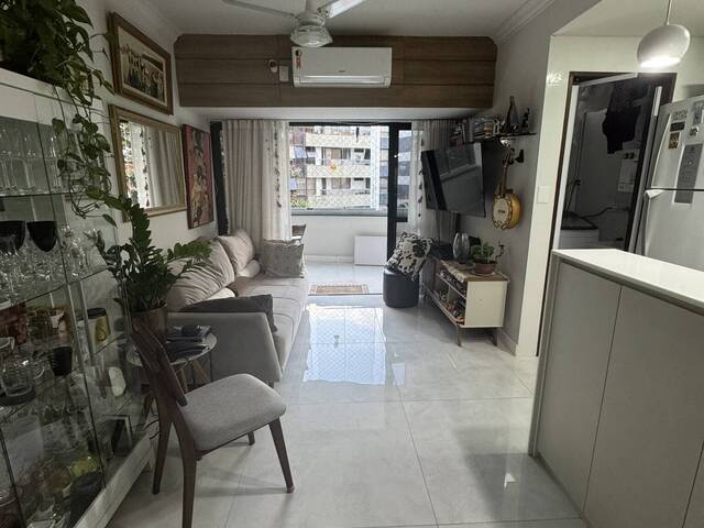 Apartamento para Venda em Salvador - 2