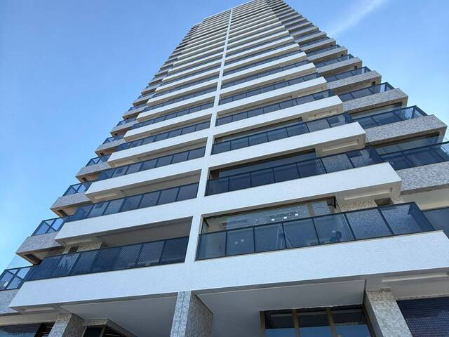 #631 - Apartamento para Venda em Salvador - BA - 1