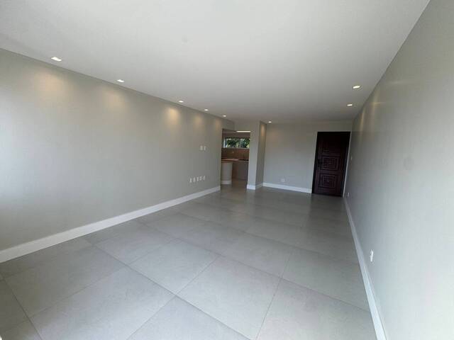 #658 - Apartamento para Venda em Salvador - BA - 2