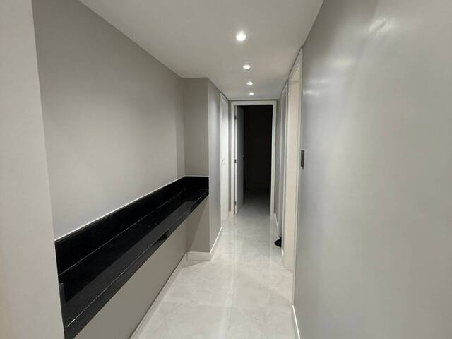 Apartamento para Venda em Salvador - 4