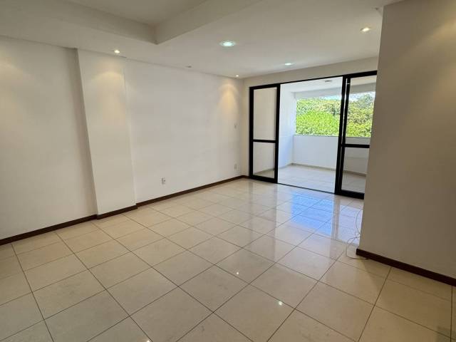 Apartamento para Venda em Salvador - 2