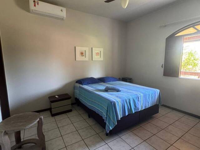 #728 - Casa de Praia para Venda em Camaçari - BA